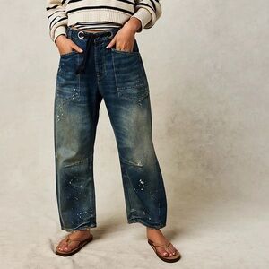 We the Free Free People Moxie barrel jeans in Timeless Blue sz 26